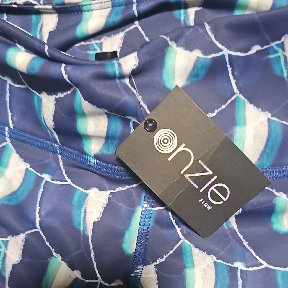 Onzie Navy and Teal Patterned Leggings - Picture 4 of 4